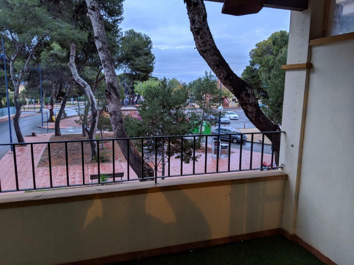 Beautiful 1 Bedroom Apartment In Roda, Los Alcazares. Larger Than Average. Eksteriør billede
